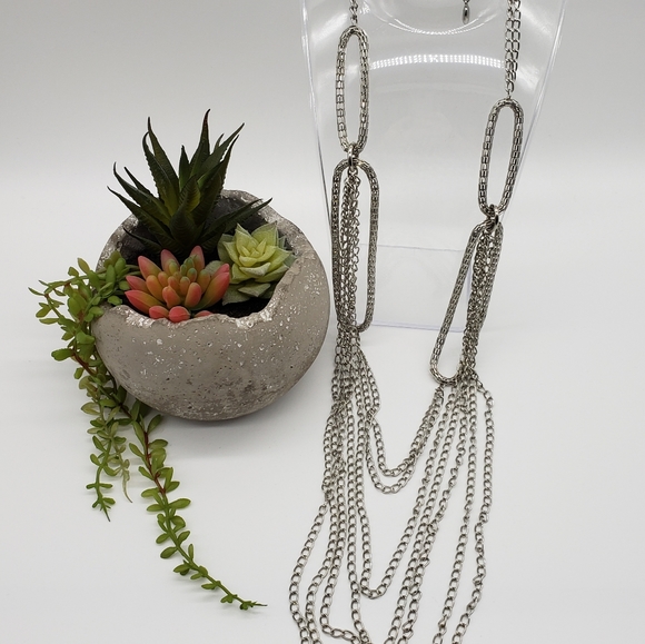 Lot of 4 GUESS Long Necklaces - Picture 3 of 5